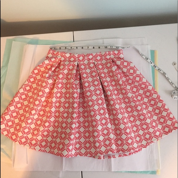 Hollister Dresses & Skirts - Hollister Skirt- Sz M.    EUC!
